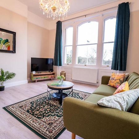 Stunning Park View Maisonette - 2 Bedrooms Γκρέιτ Γιάρμουθ Εξωτερικό φωτογραφία
